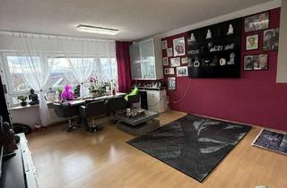 Wohnung kaufen in 78239 Rielasingen-Worblingen, Gemütliche 3- Zimmerwohnung mit Balkon & Garage in ruhiger Lage von Rielasingen