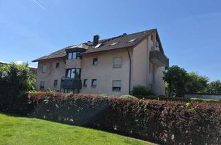 Wohnung kaufen in Bilgerstraße 13, 77815 Bühl, Außergewöhnliche und ruhig gelegene 2-Zimmer Dachgeschosswohnung in Bühl-Weitenung