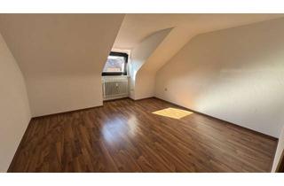 Wohnung mieten in 90411 Marienberg, Charmante 2,5-Zimmer-Dachgeschosswohnung im familiären 3-Parteien-Haus – Nürnberg Nord