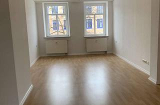 Wohnung mieten in 18057 Kröpeliner Tor-Vorstadt, Helle 2,5-Zimmer-Wohnung mit großem Südbalkon in der Waldemarstraße