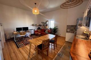 Wohnung mieten in Innsbrucker Straße 25, 10825 Schöneberg, Helle 2,5-Zimmer-Altbauwohnung mit Balkon in Berlin-Schöneberg