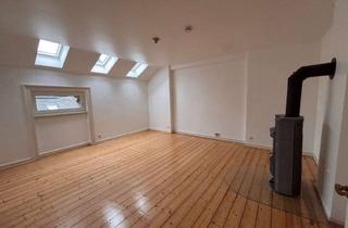 Wohnung mieten in 65193 Sonnenberg, Dachetage in Stilaltbauvilla am Kurpark! 4 ZKB - 117 m² mit Dielen + EBK € 1.600,- + NK