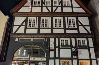 Wohnung mieten in 59555 Lippstadt, Nachmieter gesucht: Top-zentrale 2-Zimmer-Dachgeschosswohnung mit Balkon