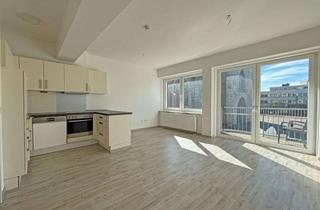 Wohnung mieten in 59065 Hamm, Mit großer Dachterrasse, Sauna und Einbauküche - 3-Zimmer-Wohnung am Marktplatz in Hamm