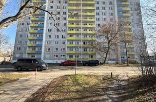 Wohnung mieten in Tangermünder Straße, 06124 Westliche Neustadt, Wohntraum mit Balkon – 3 Zimmer, sofort einziehen, keine Kaution!
