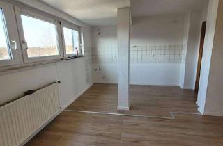 Wohnung mieten in Buschhausener Straße 72, 46049 Lirich-Süd, helle 4 Raum Dachgeschosswohnung, frei ab sofort