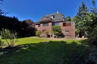 Wohnung mieten in Kieler Straße 24, 24768 Rendsburg, Traumhaft schöne, komplett sanierte 3,5-Zimmer-Altbauwohnung mit tollem Balkon!