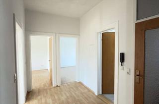 Wohnung mieten in Fürstenbergallee 24, 76532 Weststadt, 2-Zimmer-Wohnung im 3. OG mit Balkon und Stellplatz in Baden-Baden