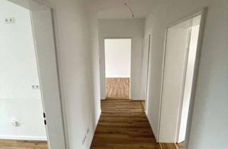 Wohnung mieten in Wittelsbacherstraße, 92224 Amberg, Geräumige 4-Zimmer-Wohnung mit Balkon in Amberg