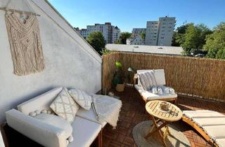 Wohnung mieten in Hollerbornstraße 36, 65197 Wiesbaden, Helle 3-Zimmer-Wohnung mit Balkon im Rheingauviertel mit EBK