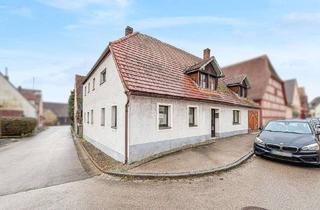Haus kaufen in 91732 Merkendorf, Sanierungsbedürftiges Wohnhaus mit Scheune im Zentrum von Merkendorf - Denkmalschutz