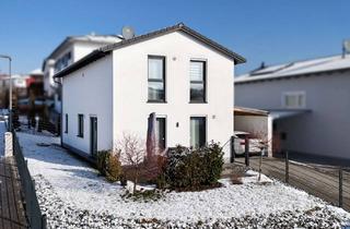 Haus kaufen in 93142 Maxhütte-Haidhof, Neuwertiges Satteldachhaus mit Carport und kleinem Garten in Maxhütte - Haidhof