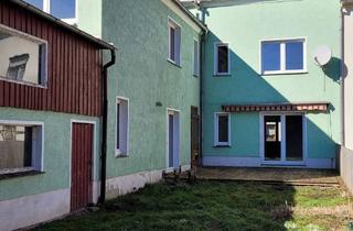Einfamilienhaus kaufen in 08393 Meerane, Ein Zuhause mit Herz zum sanieren.Tolles Einfamilienhaus mit Garten.