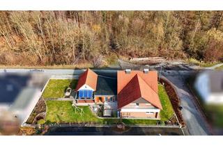 Haus kaufen in 32694 Dörentrup, Gepflegtes Zweifamilienhaus - in ruhiger Siedlungslage direkt am Wald