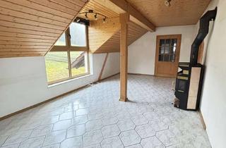Haus kaufen in 94366 Perasdorf, Sanierungsbedürftiges Zweifamilienhaus in idyllischer Lage - bis zu 70% KfW-Förderung