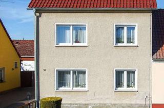 Einfamilienhaus kaufen in 14823 Niemegk, Gepflegtes Haus mit Garten, Nebengelass und fast ausgebautem Dachboden sucht neue Bewohner.