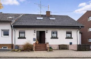 Einfamilienhaus kaufen in 66583 Spiesen-Elversberg, Einfamilienhaus mit Einliegerwohnung in schöner Lage von Elversberg