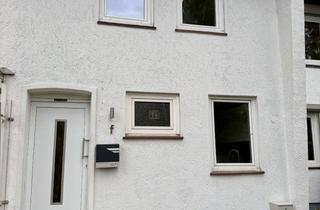 Reihenhaus kaufen in 22415 Langenhorn, Privatverkauf: Gepflegtes Reihenhaus mit 3 Zimmern in Hamburg-Langenhorn