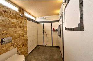 Haus kaufen in 83317 Teisendorf, L-Förmiger Bungalow (Renovierungs­bedürftig)