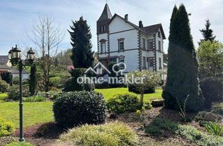 Villa kaufen in 54570 Mürlenbach, Freistehende Villa mit Sandsteinsäulen - Aussichtsturm und Parkähnlicher Anlage