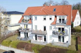Wohnung kaufen in 18236 Kröpelin, Ostseenah investieren: Renditestarke 2-Zimmer-Wohnung mit großem Balkon in Kröpelin