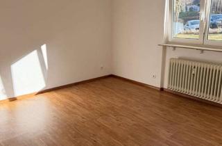 Wohnung kaufen in Karl-Friedrich-Böhringer-Str. 12, 79595 Rümmingen, Attraktive 2-Zimmer-Wohnung im EG mit Terrasse und Garage