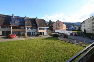 Wohnung kaufen in 79183 Waldkirch, Bezugsfreie 4-Zimmer-Wohnung mit sonnigem Balkon
