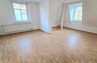 Wohnung mieten in 08525 Plauen, Toll geschnittene 4-R. DG-Whg. mit Balkon u. 2 Bäder