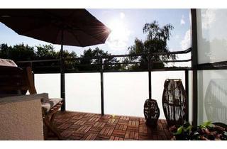 Wohnung kaufen in Papenmoorweg 25, 25469 Halstenbek, Sanierte 4-Zimmer Wohnung mit sonnigem Balkon inkl. PKW-Stellplatz