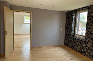 Wohnung mieten in Weststraße, 08468 Reichenbach, Helle 4-Zimmer Dachgeschosswohnung in Schneidenbach im Vogtland