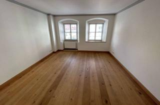 Wohnung mieten in Ludwigstraße, 87600 Kaufbeuren, Sanierte 2-Zimmer-Wohnung mit luxuriöser Innenausstattung zur Miete in Kaufbeuren