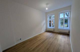 Wohnung mieten in Tempelhofer Damm 218, 12099 Tempelhof, 2-Zimmer Altbauwohnung nahe Tempelhofer Hafen-Einkaufszentrum zu vermieten!