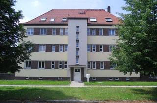 Wohnung mieten in Goethestraße 37, 04442 Zwenkau, Zwenkau - tolle 4-Raumwohnung mit Balkon, Tageslichtbad und Stellplatz am Zwenkauer See