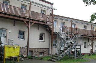 Wohnung mieten in Zinnaer Vorstadt 36A/Anbau, 14913 Jüterbog, Große 3-ZKB Wohnung mit Balkon in guter Lage