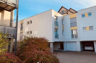 Wohnung mieten in Gaswerkstraße 9a, 77652 Offenburg, Zentrale herrliche 4-Zi.-Wohnung, 110 m², Balkon + EBK in kleiner Wohneinheit mit Innenhof