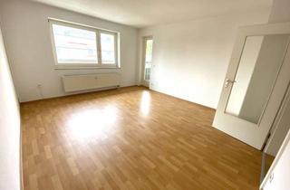 Wohnung mieten in Auf Dem Kamp 14, 40789 Monheim, Einzug ab sofort möglich: 3-Zimmer-Wohnung mit Tageslichtbad und Balkon