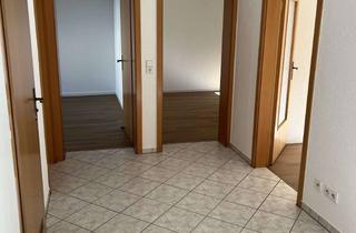 Wohnung mieten in Rotenwaldstraße 90, 70197 West, Helle, frisch renovierte 3-Zimmer Wohnung mit neuem Vinylboden, Balkon und Garage in Stuttgart West