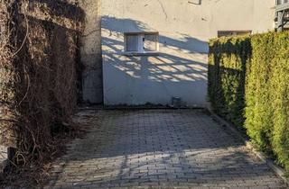 Garagen mieten in Düesbergweg, 48153 Münster, Großzügiger Außenstellplatz für PKW zu vermieten