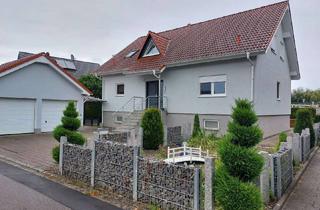Haus kaufen in Am Schwefelgraben, 78259 Mühlhausen-Ehingen, Zweifamilienhaus mit Doppelgarage in Mühlhausen-Ehingen