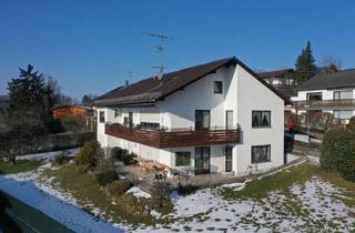 Haus kaufen in 94360 Mitterfels, Großzügiges Zweifamilienhaus mit herrlichem Ausblick in Mitterfels