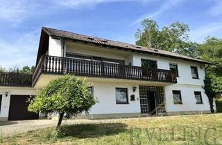 Einfamilienhaus kaufen in 96110 Scheßlitz, Großzügiges Einfamilienhaus mit viel Potenzial und Ausbau-Reserve in Scheßlitz bei Bamberg
