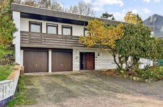 Einfamilienhaus kaufen in 31036 Eime, Geräumiges Einfamilienhaus in einzigartiger Hanglage mit großem Grundstück und Doppelgarage in Eime