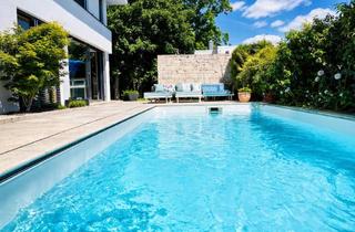 Haus kaufen in 90513 Zirndorf, DESIGN-IKONE MIT BIOTOP-PANORAMA: Exklusives Bauhaus-Juwel in Zirndorf