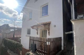 Haus mieten in Burgweg, 93164 Laaber, Einfamilienhaus in Laaber mit Burgblick und Wintergarten - Erstbezug nach Sanierung