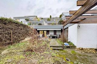 Haus mieten in 71384 Weinstadt, Terrassenhaus mit eigenem Garten, Terrasse und Garage in Weinstadt-Beutelsbach