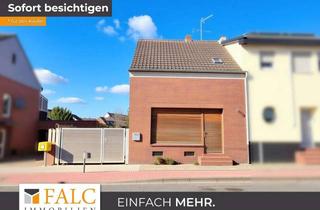 Grundstück zu kaufen in 47198 Hochheide, Großes Grundstück, viel Raum: Immobilie mit Substanz und Perspektive