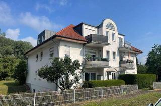 Wohnung kaufen in 13127 Berlin, Berlin - Bezugsfreies Dachgeschoss mit 2 Balkonen, EBK und attraktivem Grundriss