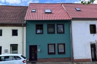 Reihenhaus kaufen in 39444 Hecklingen, Hecklingen - Einfamilienhaus Reihenhaus Garage