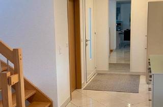 Doppelhaushälfte kaufen in 77933 Lahr, Lahr (Schwarzwald) - Doppelhaushälfte mit Große Garage und Pool