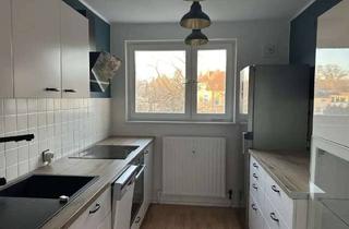 Wohnung kaufen in 12247 Lankwitz, Frisch renovierte 3-Zimmer-Wohnung mit Süd/West-Balkon/Loggia & Tiefgarage in Berlin-Lankwitz